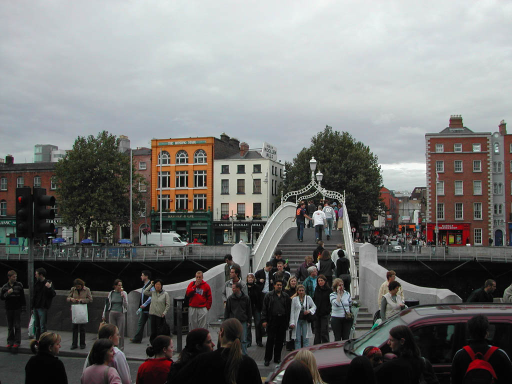 Dublin - Bridge over the Leffey